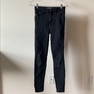 Black skinny jeans